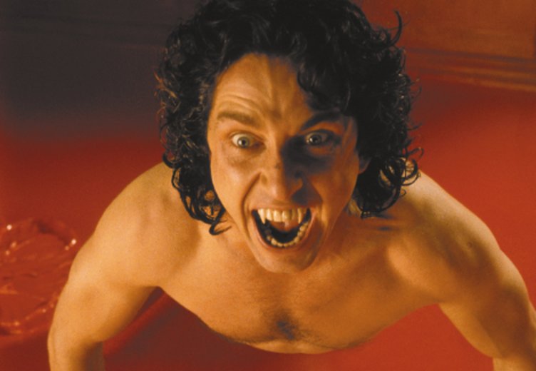 Gerard Butler als Fürst der Vampire in "Wes Craven präsentiert Dracula" (2000) © Highlight Film 