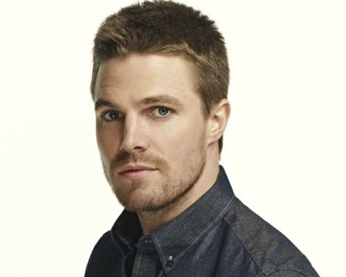 Stephen Amell 1981 Portrait Kino De