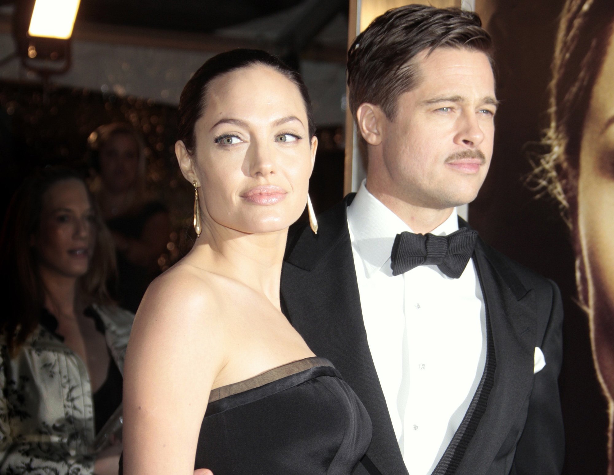 Wohltater Pitt Und Jolie Kino De