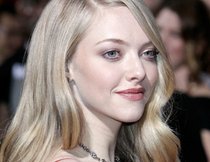 Amanda Seyfried als Rotkäppchen