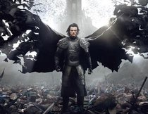 Erstes "Dracula"-Bild mit Luke Evans