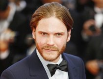 Daniel Brühl wird Marvel-Schurke