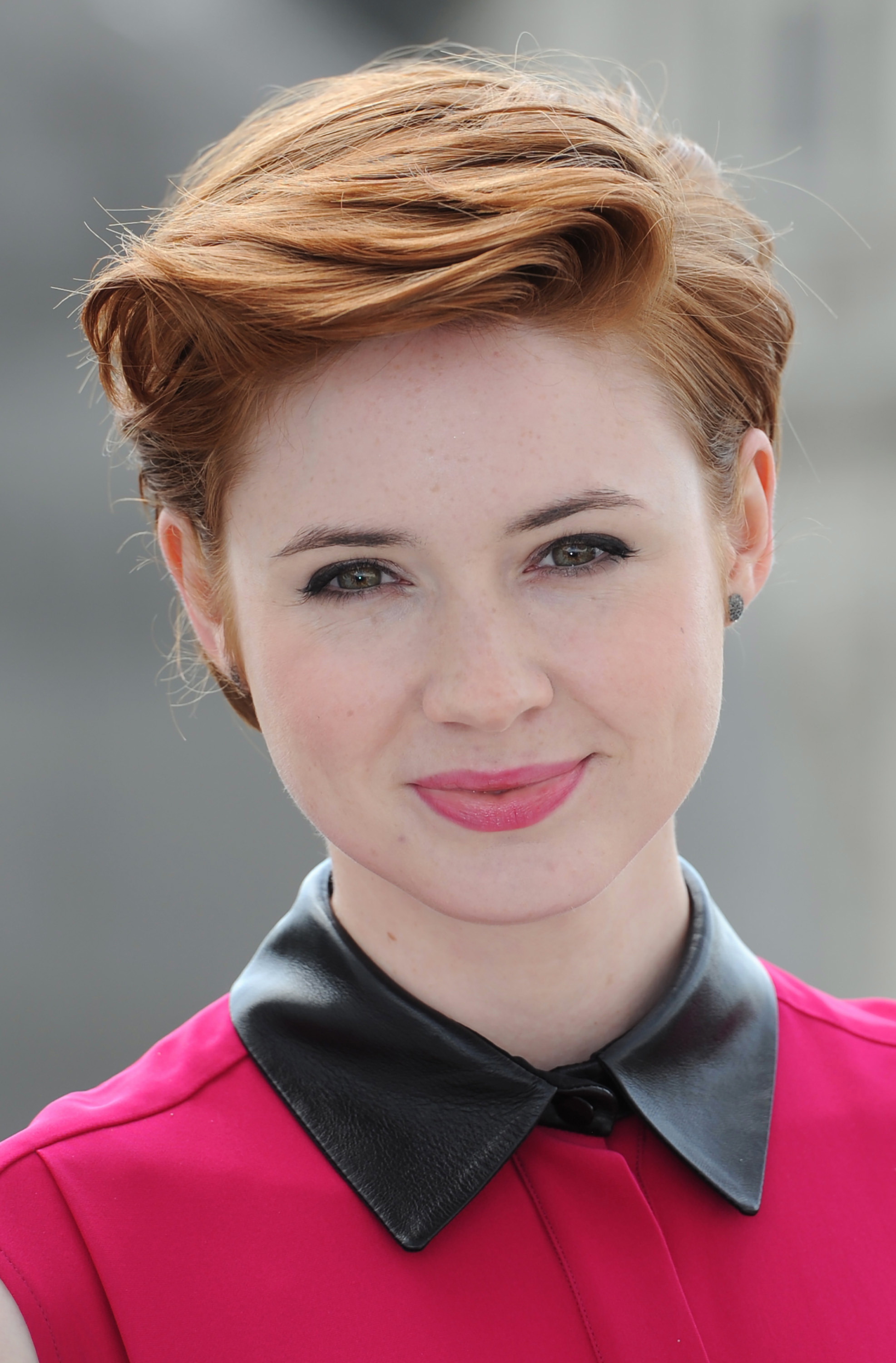 Karen Gillan 1987 Portrait Kino De