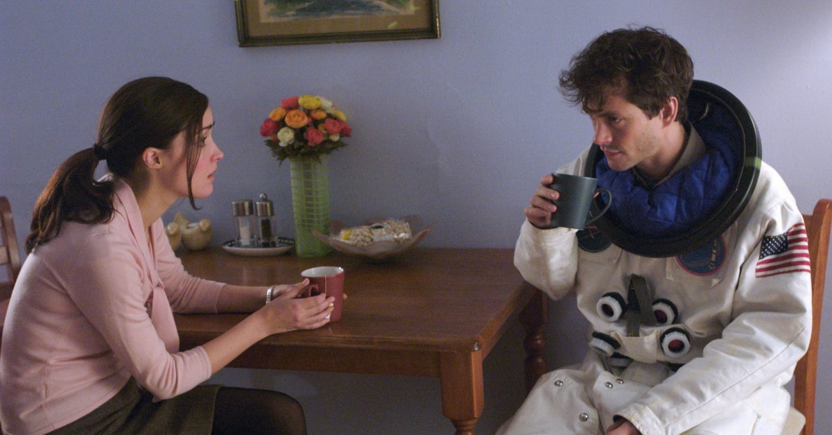 Adam · Film 2009 · Trailer · Kritik