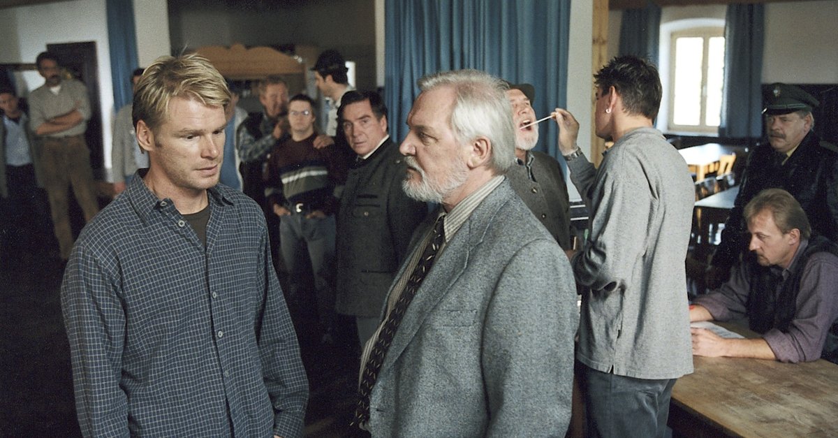 Dorf Der Mörder Film Dorf Der Mörder Film