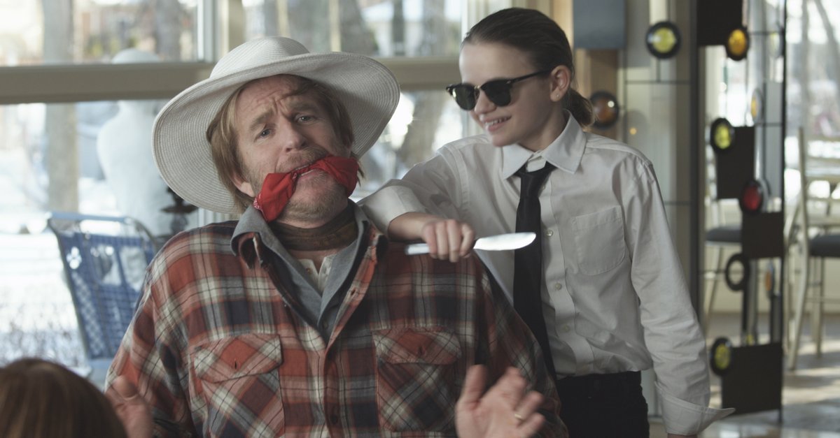 Family Weekend · Film 2013 · Trailer · Kritik