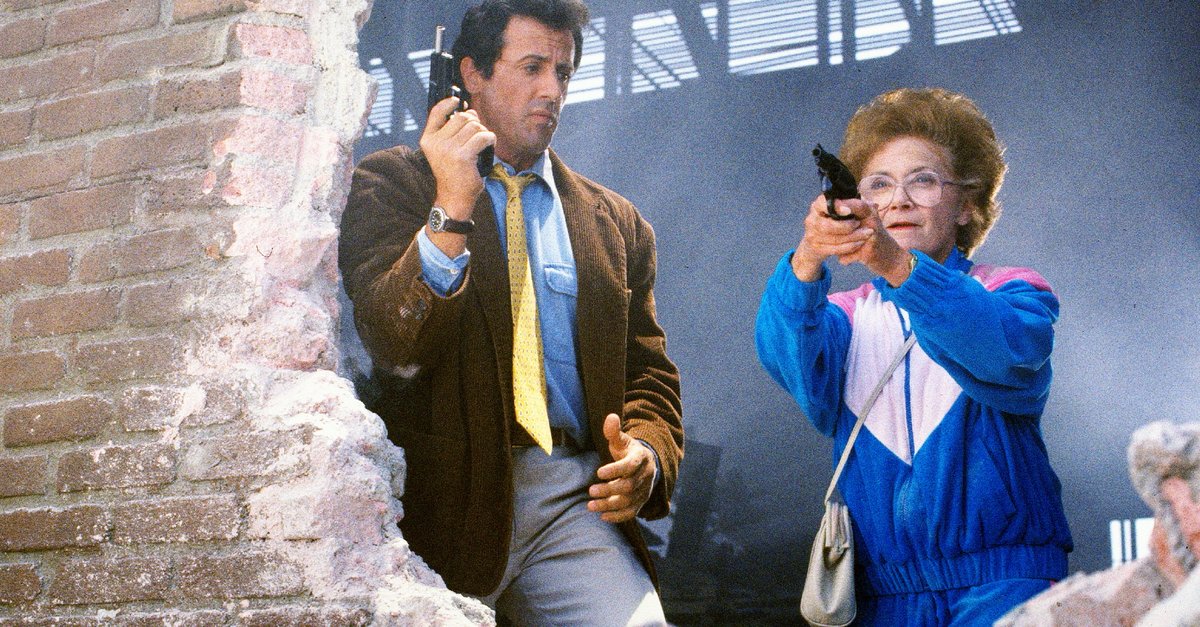 Stop! Oder meine Mami schießt · Film 1992 · Trailer · Kritik Stop! Oder meine Mami schießt · Film 1992 · Trailer · Kritik