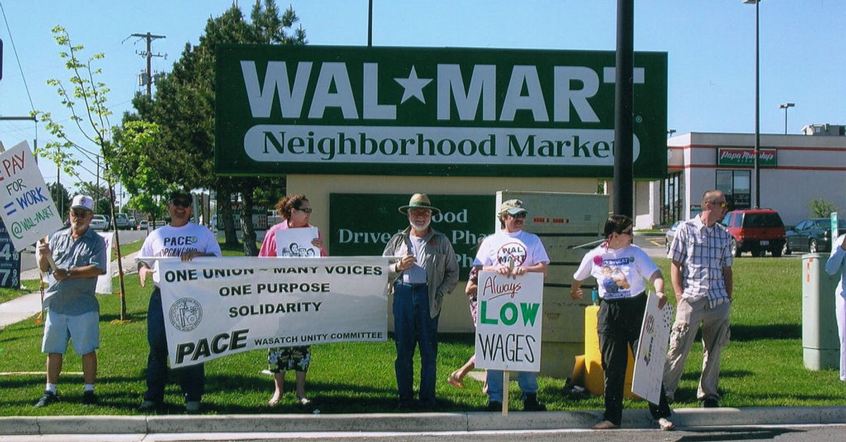 WalMart The High Cost of Low Price · Film 2005 · Trailer · Kritik