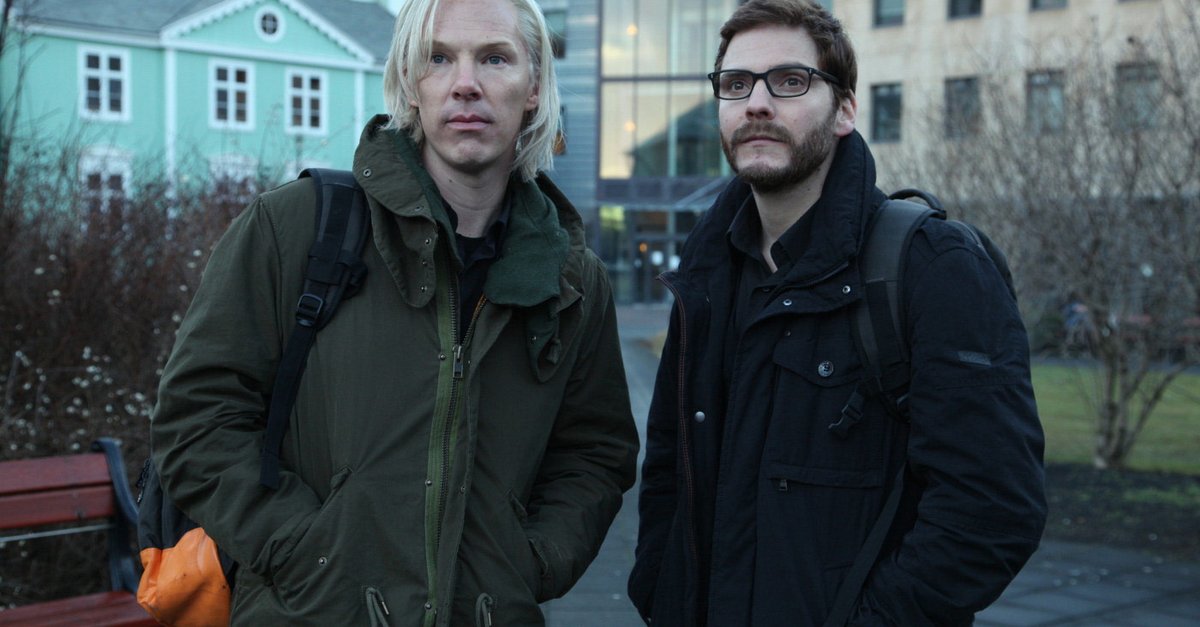 Inside Wikileaks - Die fünfte Gewalt · Film 2013 · Trailer · Kritik