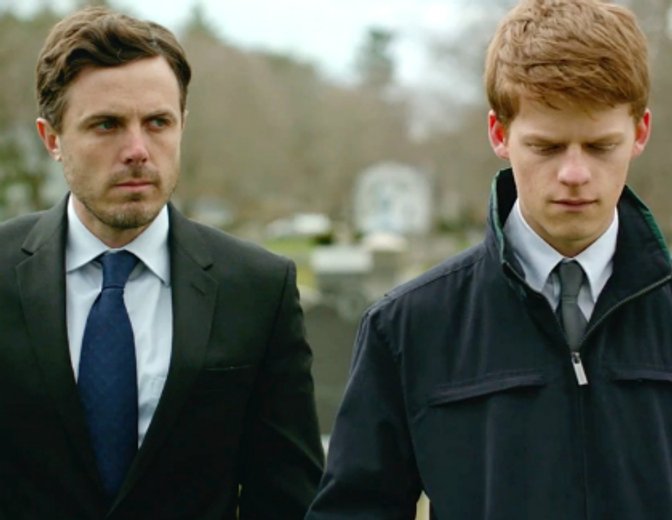 links: Cassey Affleck in "Manchester by the Sea" © 