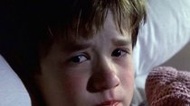 Video: „The Sixth Sense“ auf hessisch: Bringe Kinder niemals um ihren Nachtisch! 