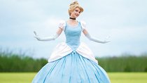 „Schneewittchen“ oder „Cinderella“: Für 12.000 Euro will diese Frau jede Disney-Prinzessin sein!