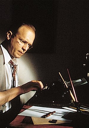 Bonhoeffer - Die letzte Stufe Film (2000) · Trailer · Kritik · KINO.de