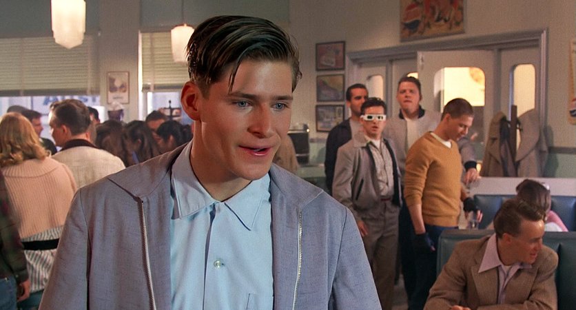 George-McFly-Crispin-Glover-Zur%C3%BCck-in-die-Zukunft-rcm0x450u.jpg