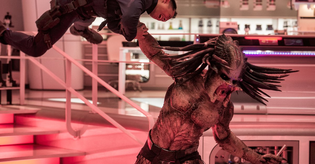 „Predator - Upgrade": Erste Bilder & alle Trailer · KINO.de