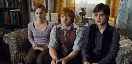 „Harry Potter“: 14 Vergehen, für die er von Hogwarts hättet fliegen können / müssen