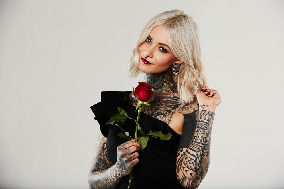 „Der Bachelor" 2020: Welche Kandidatin hat eine Rose? Wer ...