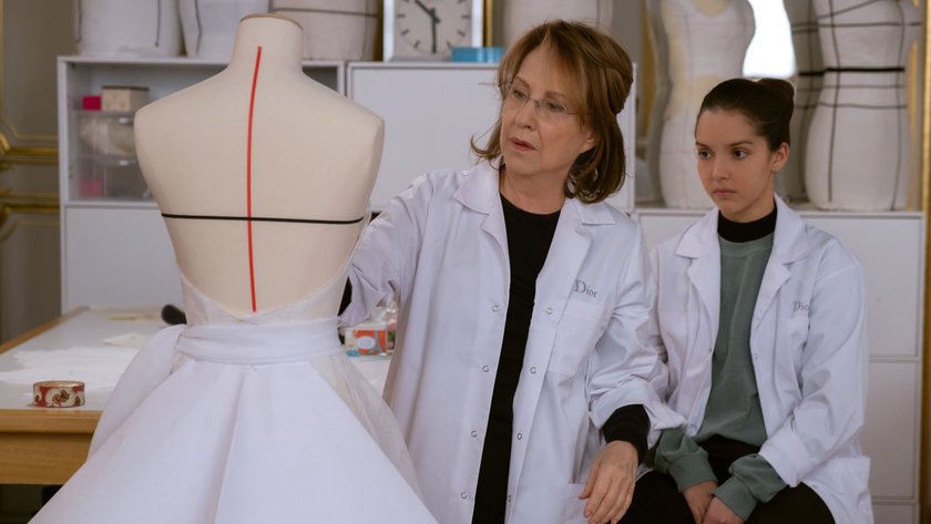 Haute Couture · Film 2022 · Trailer · Kritik