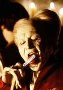 „Eternals“: MCU-Regisseurin bringt Dracula als Western-Sci-Fi-Film zurück