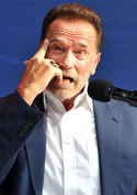 Warum? Arnold Schwarzeneggers „schlechtester Film“ wird neu verfilmt