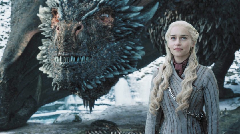 Daenerys Targaryen und ihr Drachen. 