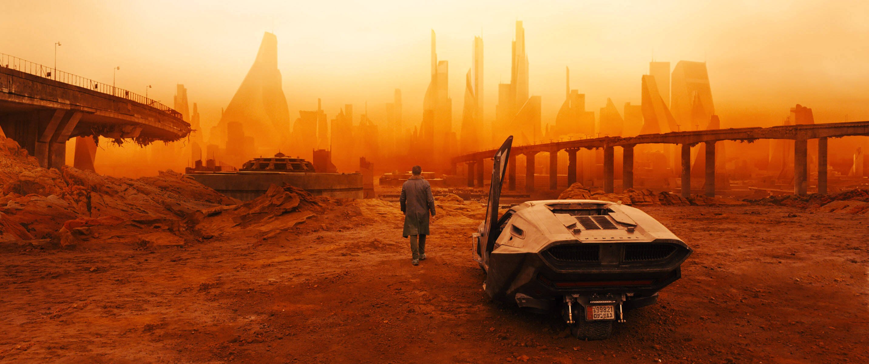 Blade-Runner-2049-Ryan-Gosling.jpg