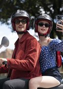 „Emily in Paris“ Staffel 4: Teil 2 ab sofort auf Netflix verfügbar – Au revoir Paris, ciao Roma!