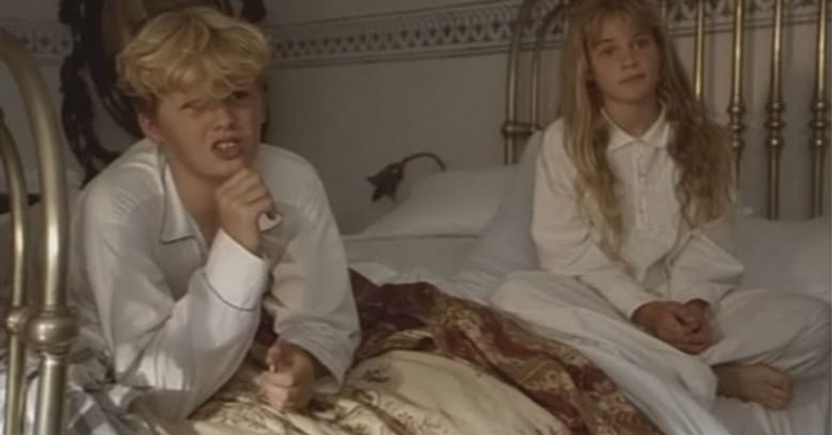 Mario Und Der Zauberer 1994 Mario und der Zauberer · Film 1994 · Trailer · Kritik