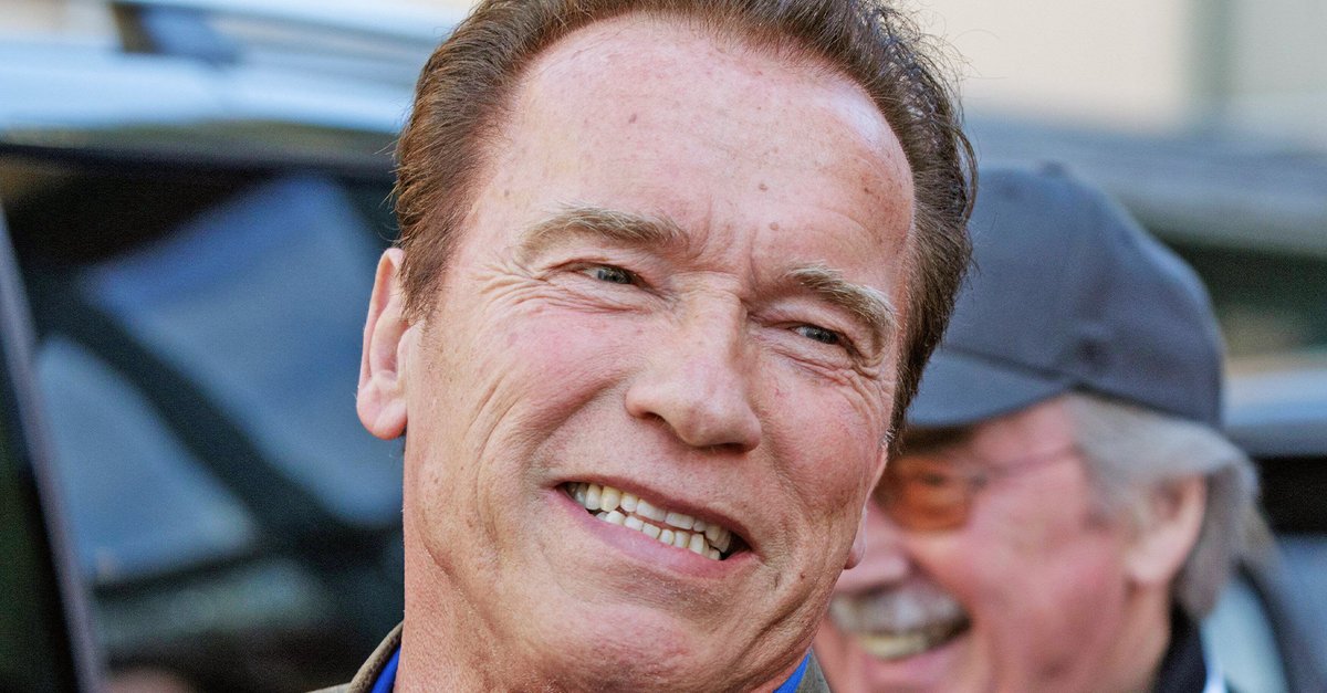 Wegen-Sci-Fi-Gimmick-aus-Actionfilm-Arnold-Schwarzenegger-zahlt-Studio-seit-fast-30-Jahren-j-hrlich-1-US-Dollar