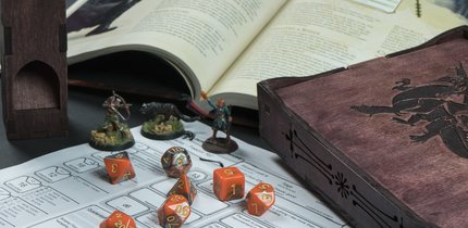 Berühmte Rollenspieler: Diese 21 Hollywoodstars spielen gerne „Dungeons & Dragons“