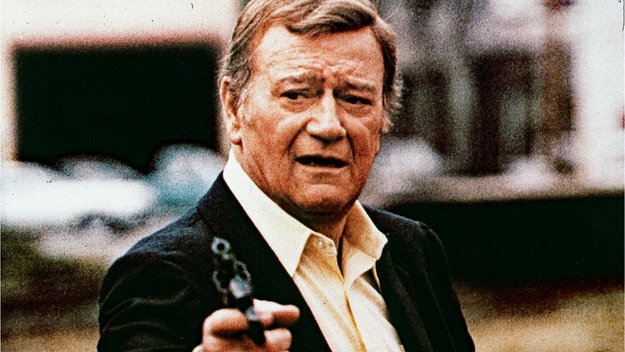 „Das war ein Fehler“: John Wayne bereute, diesen Action-Hit seinem verhassten Kollegen Clint Eastwood überlassen zu haben