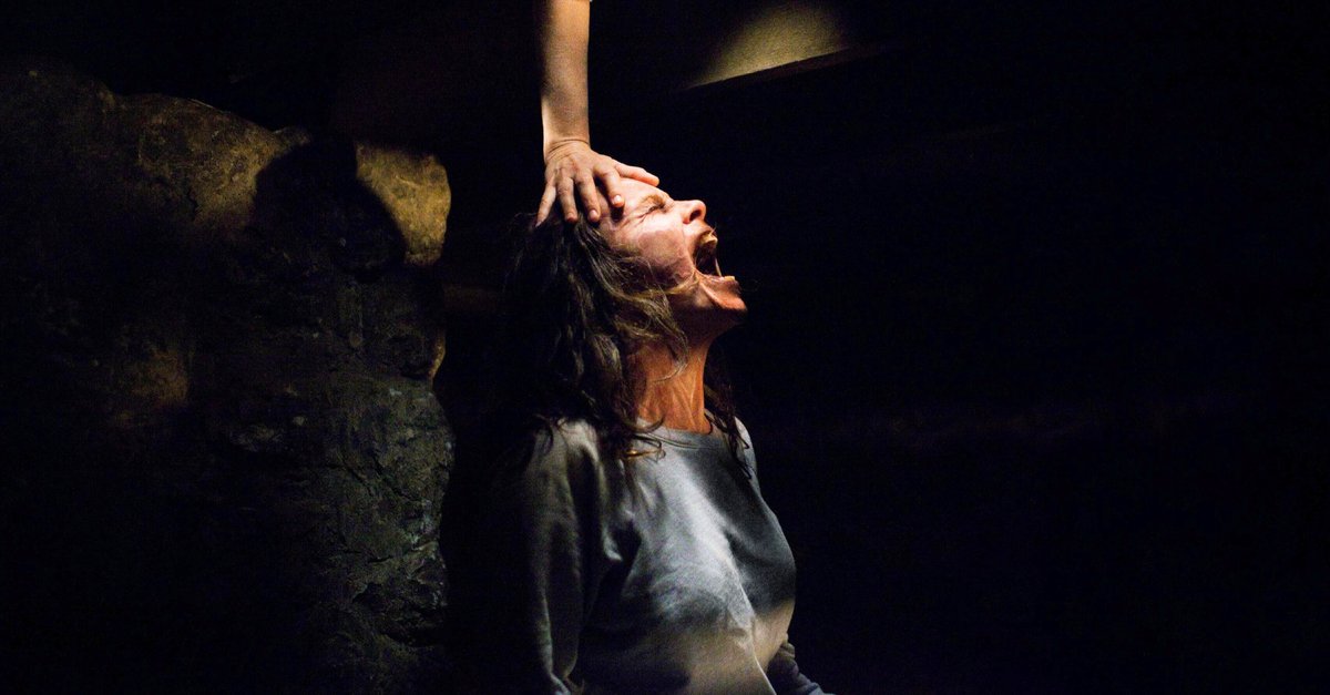 Erste düstere Bilder zum Horror-Finale „Conjuring 4“ enthüllen einen Blick auf die jungen Warrens