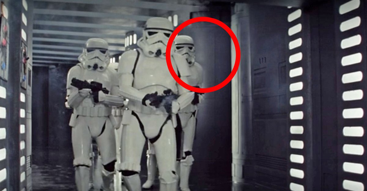 George-Lucas-lenkte-noch-mehr-Aufmerksamkeit-auf-den-ber-hmtesten-Star-Wars-Fehler-und-ehrte-ihn-sp-ter-sogar-mit-einem-Easter-Egg