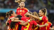 Fußball heute: EM der Frauen im TV und Stream – wer zeigt heute Spanien vs. Belgien?