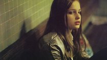 Christiane F. aus „Wir Kinder vom Bahnhof Zoo“: So sieht die erwachsene Darstellerin heute aus
